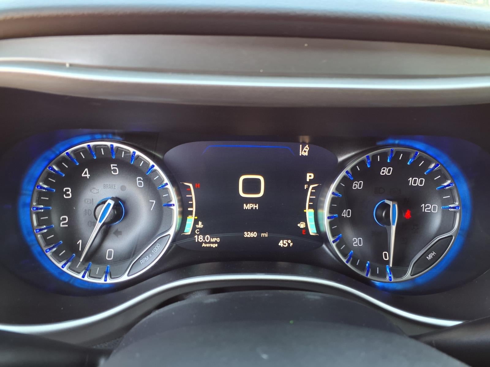 2025 Chrysler Voyager LX