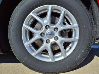 2025 Chrysler Voyager LX