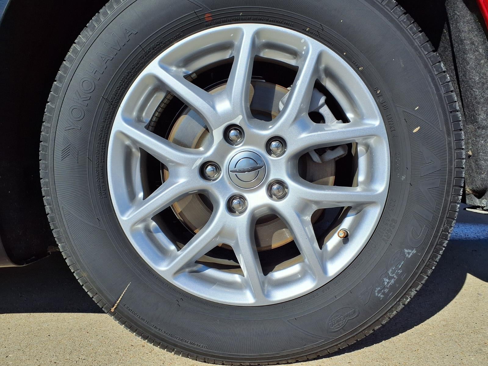 2025 Chrysler Voyager LX