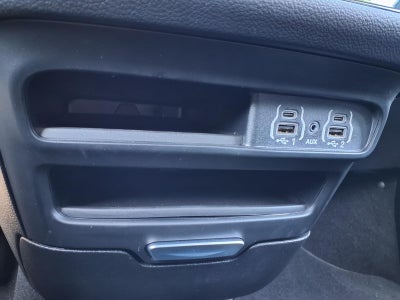 2025 Chrysler Voyager LX