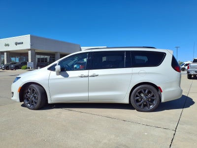 2020 Chrysler Pacifica Touring L Plus 35th Anniversary