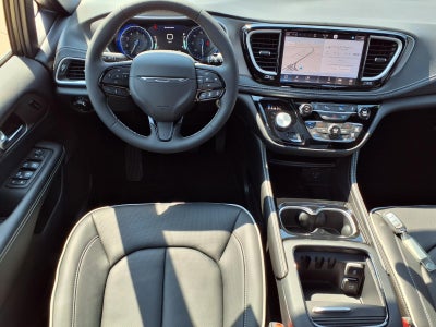 2027 Chrysler Pacifica Limited