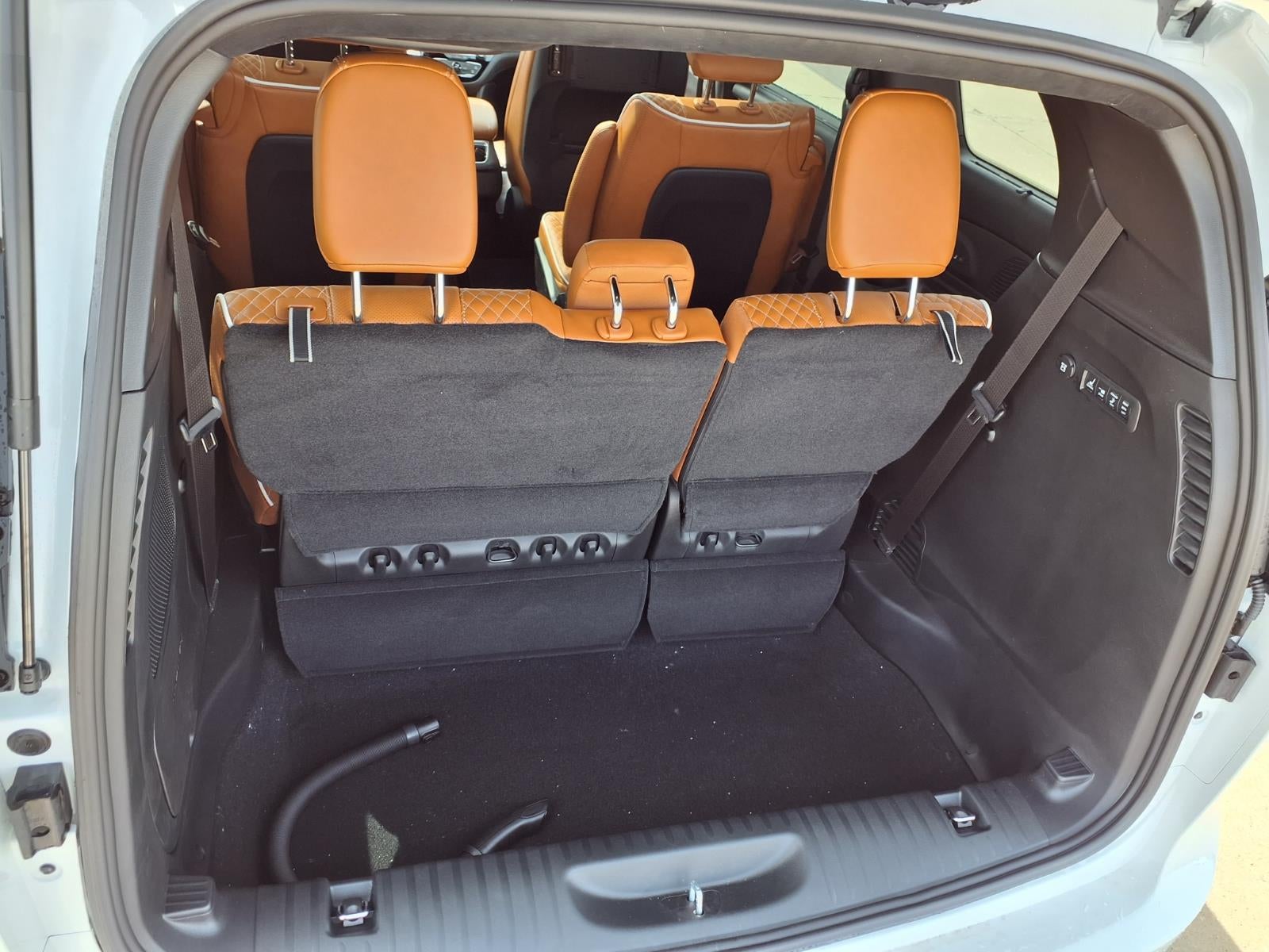 2026 Chrysler Pacifica Pinnacle