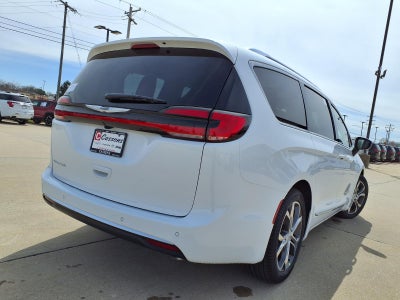 2026 Chrysler Pacifica Pinnacle