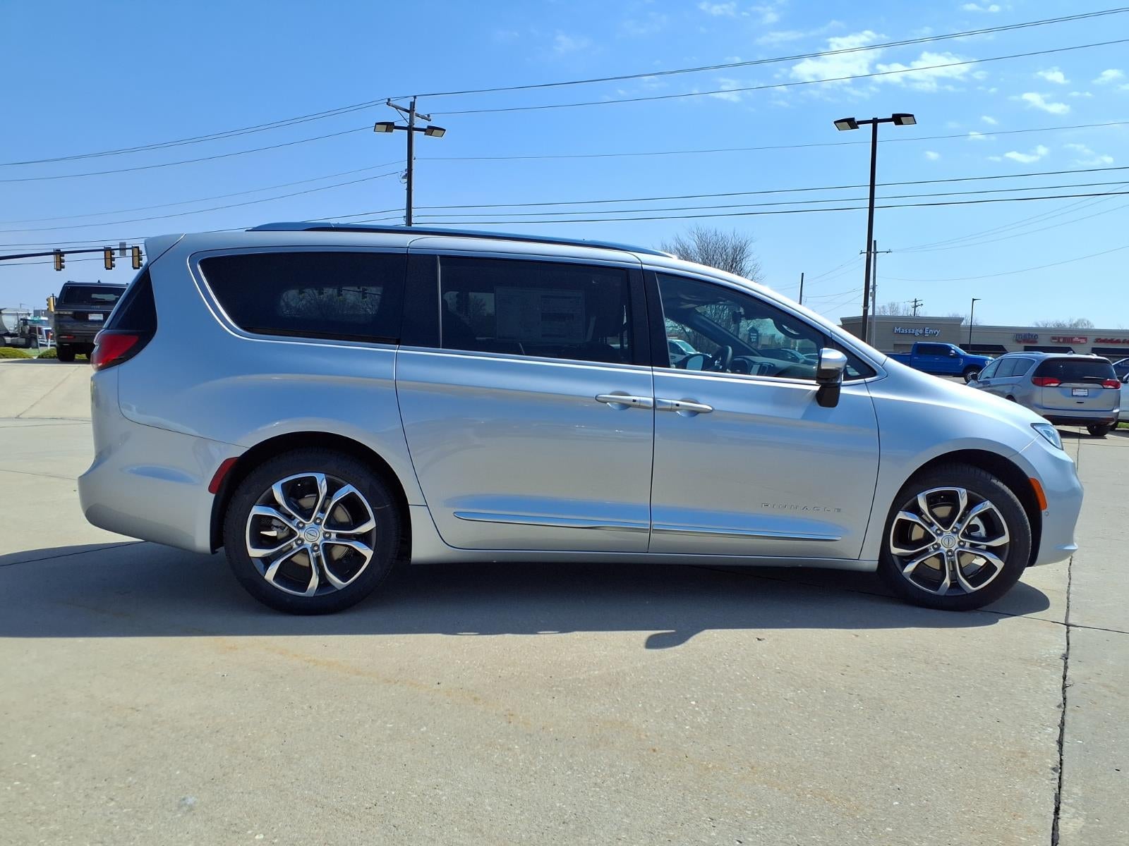 2026 Chrysler Pacifica Pinnacle