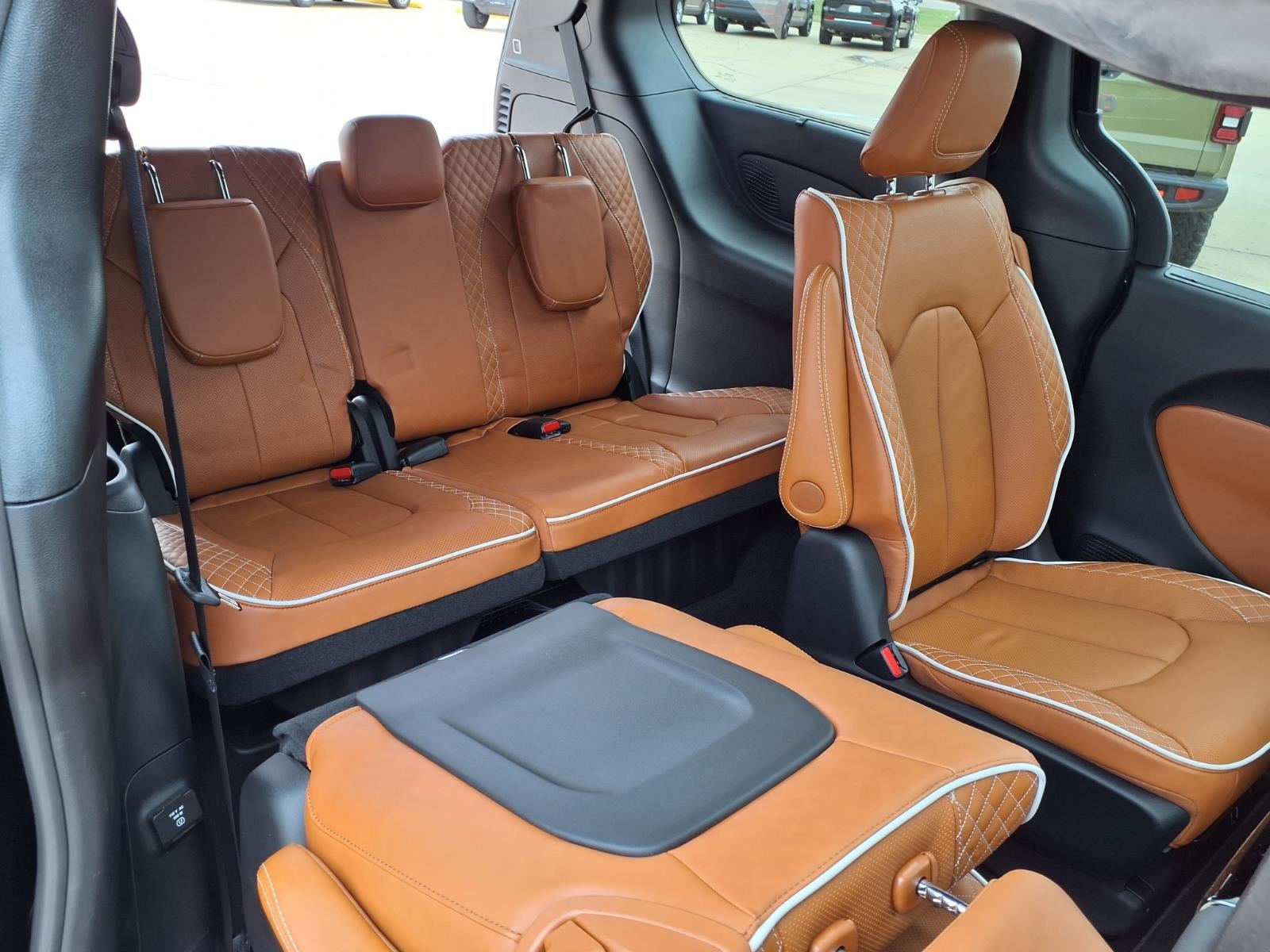 2026 Chrysler Pacifica Pinnacle