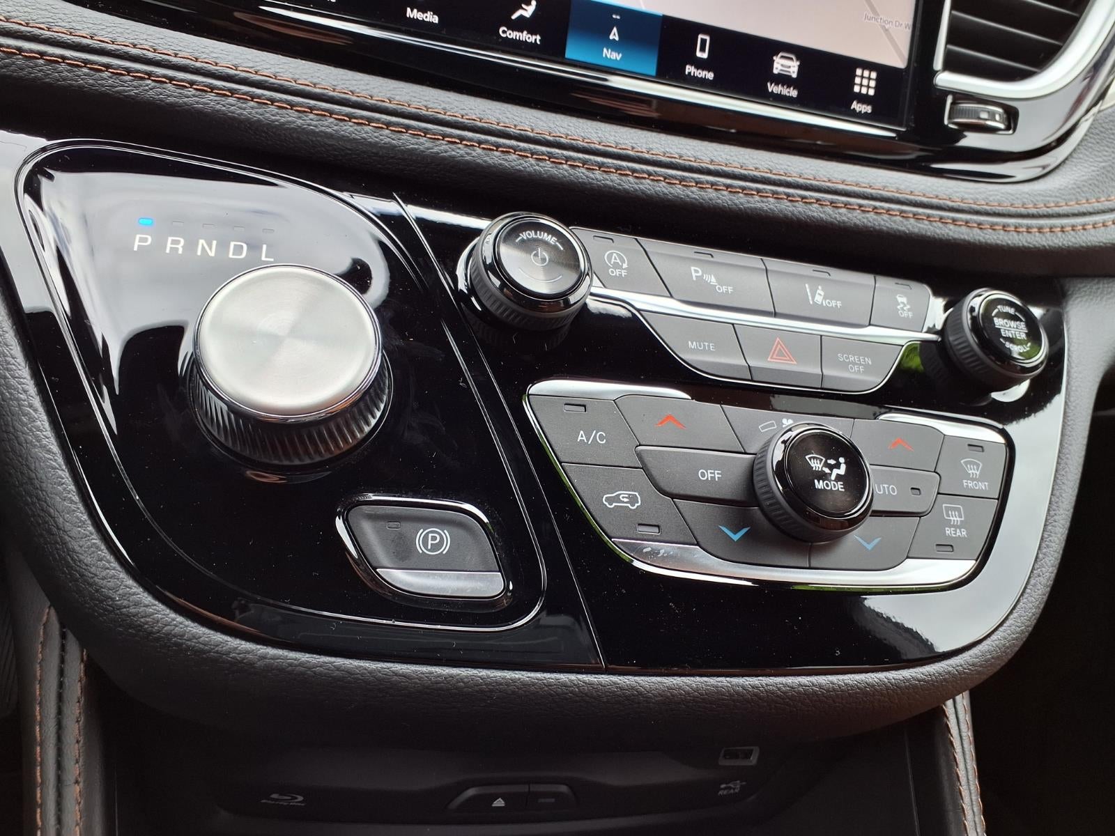 2026 Chrysler Pacifica Pinnacle