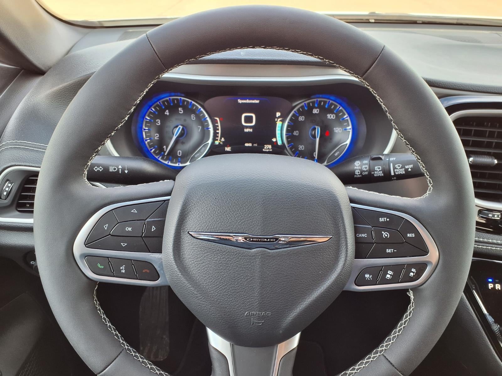 2025 Chrysler Pacifica Select