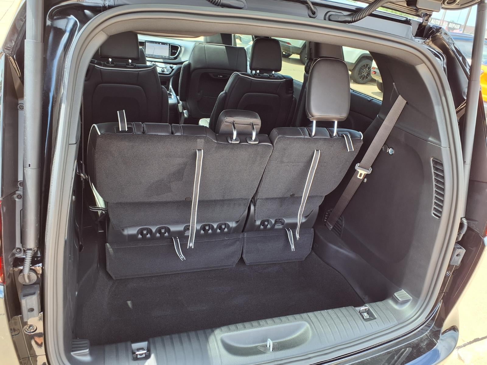 2027 Chrysler Pacifica Limited