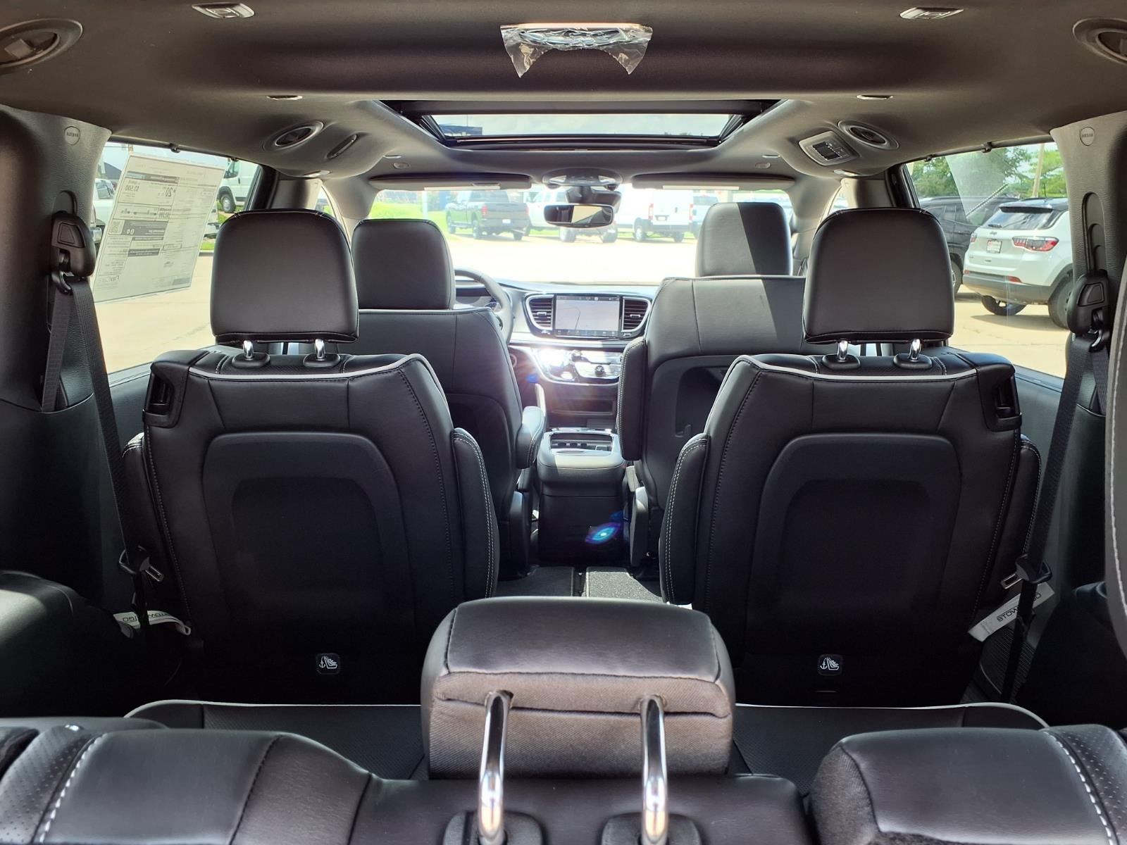 2027 Chrysler Pacifica Limited