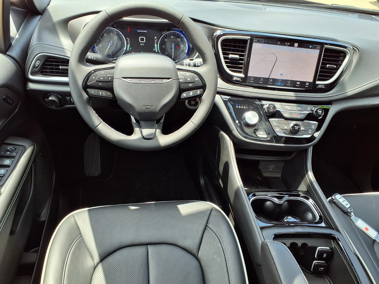 2027 Chrysler Pacifica Limited
