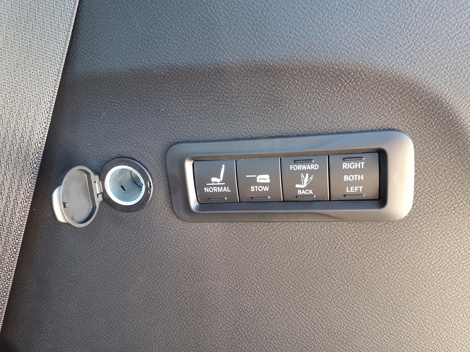 2026 Chrysler Pacifica Pinnacle