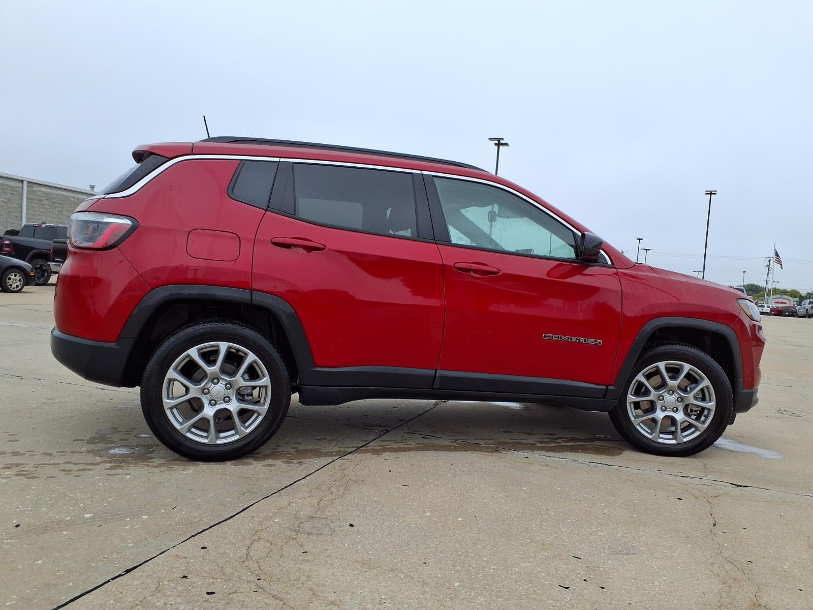 2024 Jeep Compass Latitude Lux