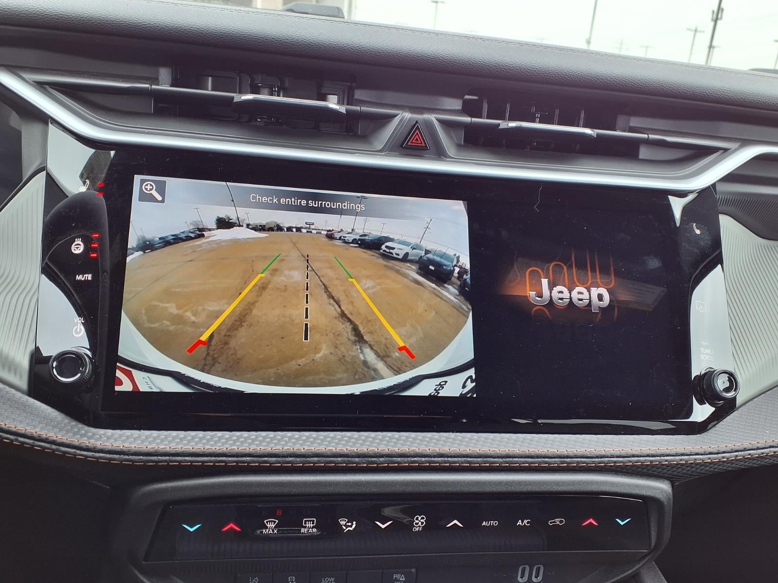 2026 Jeep Cherokee Laredo