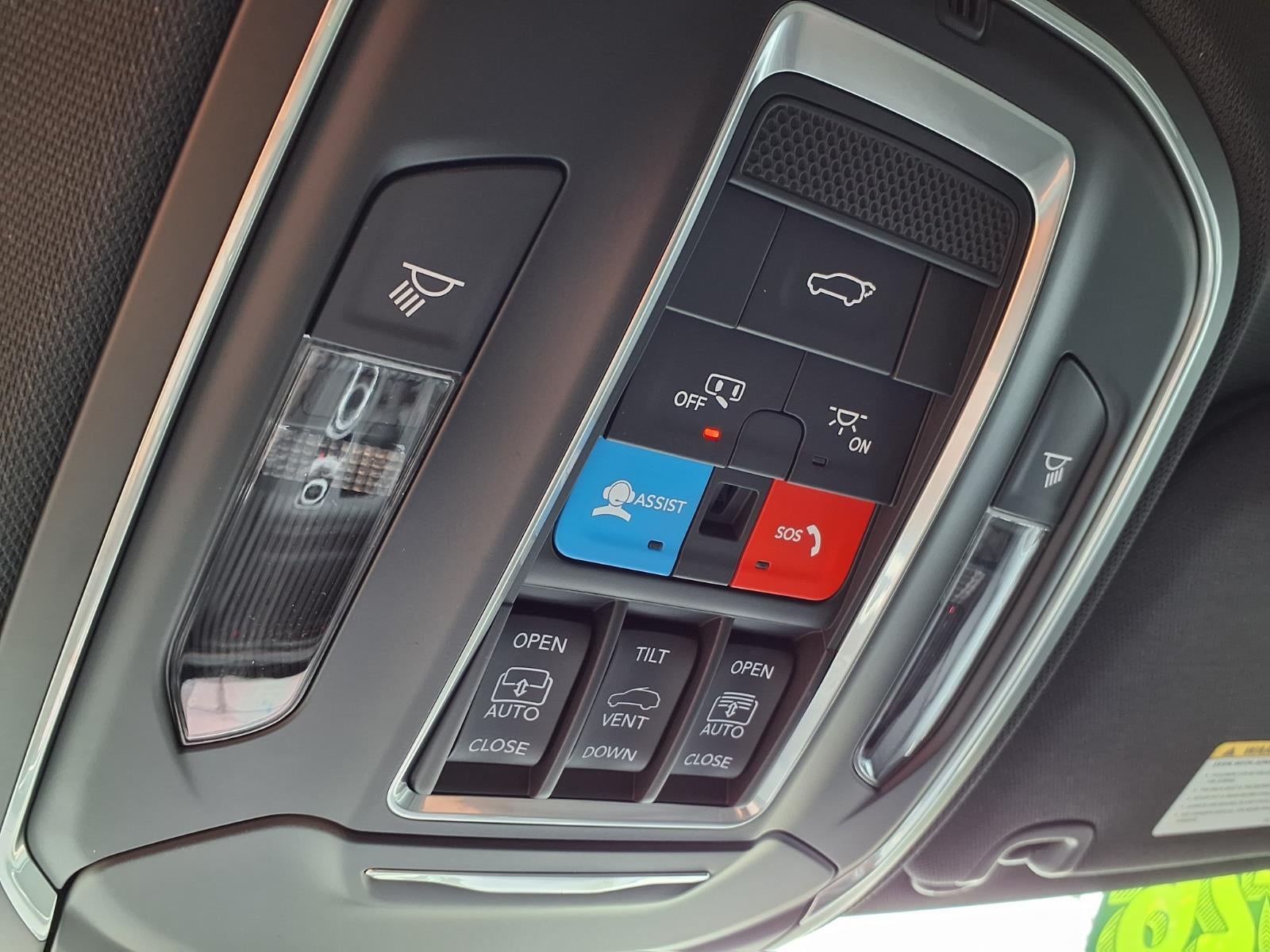 2026 Jeep Cherokee Overland