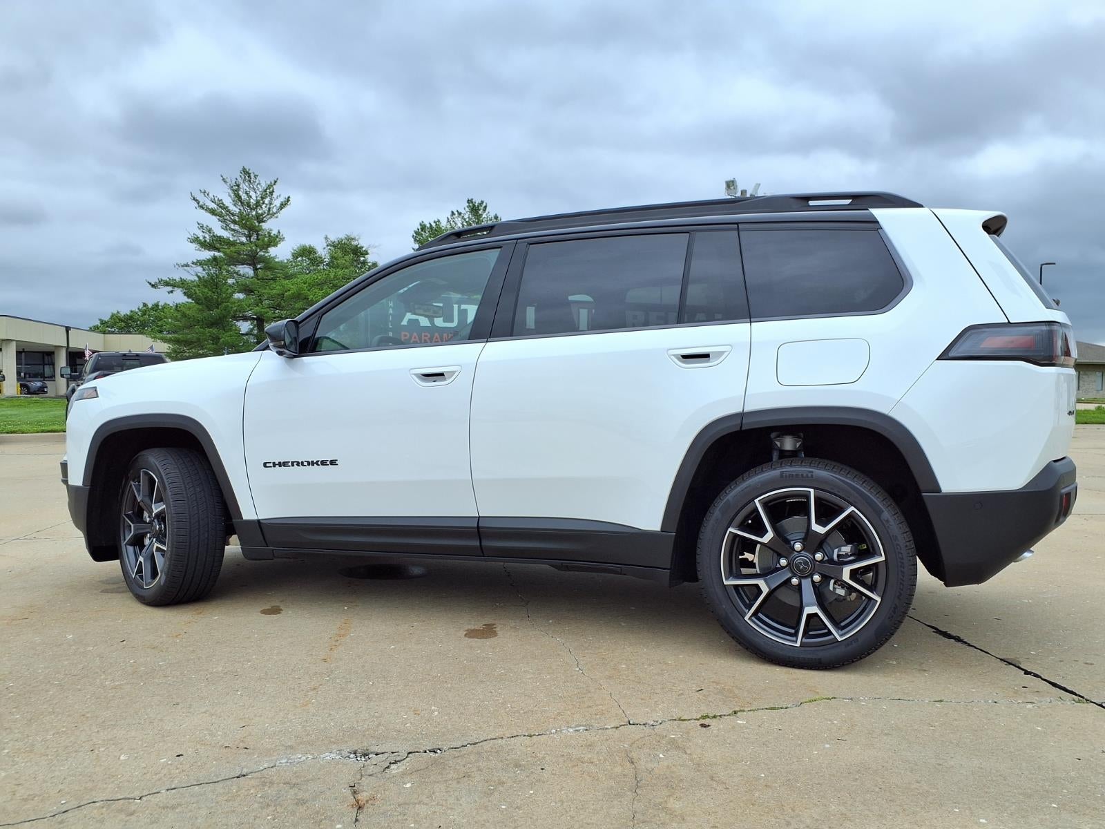 2026 Jeep Cherokee Overland