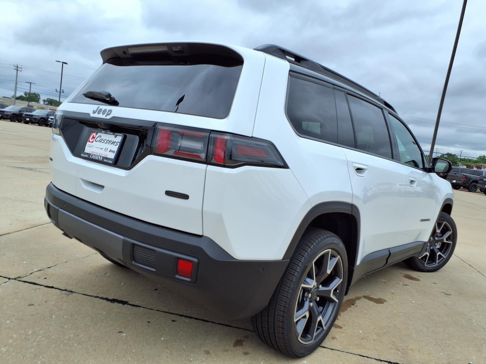 2026 Jeep Cherokee Overland