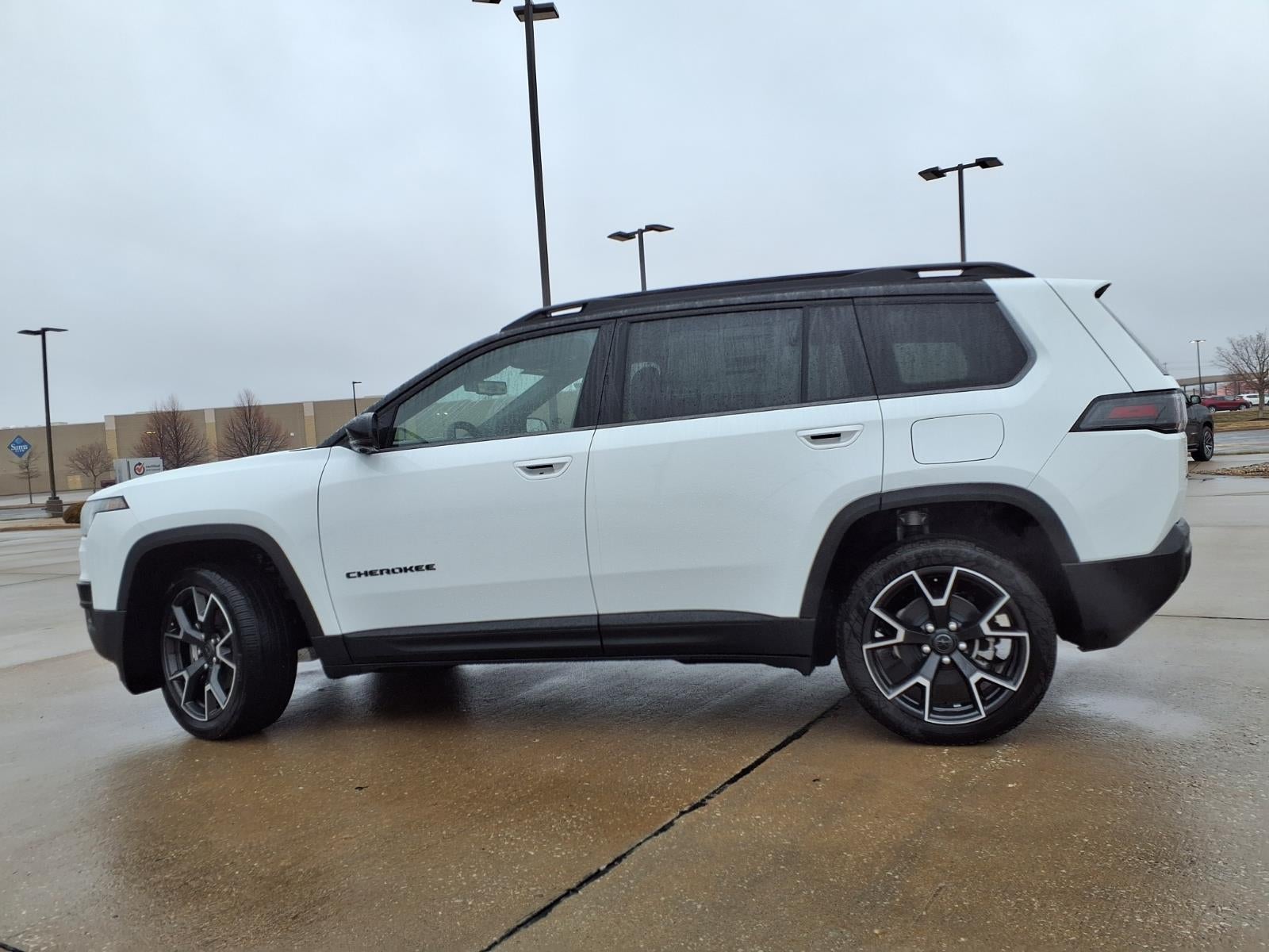 2026 Jeep Cherokee Overland
