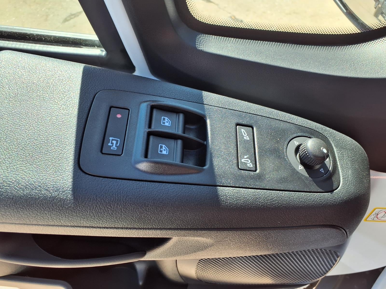 2027 RAM ProMaster 1500 Low Roof