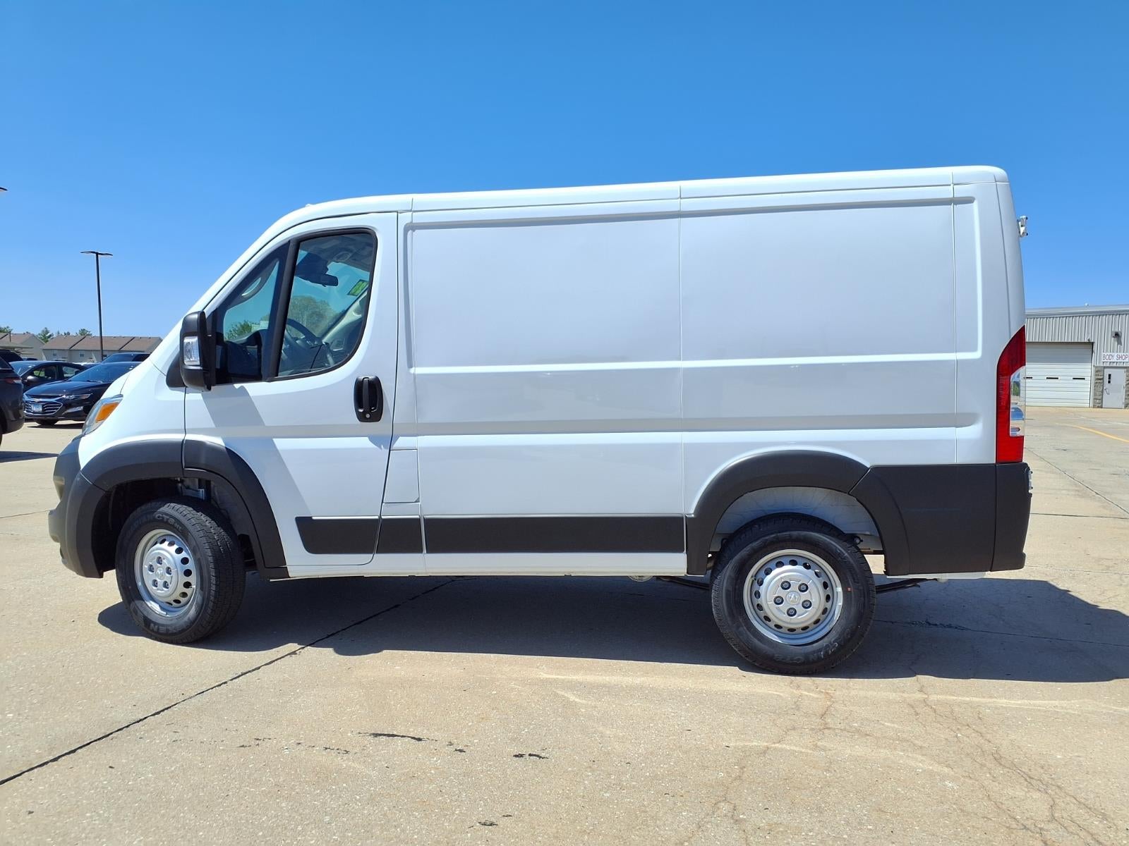 2026 RAM ProMaster 1500 Low Roof