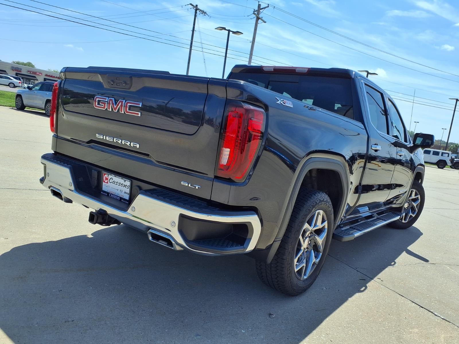 2025 GMC Sierra 1500 SLT