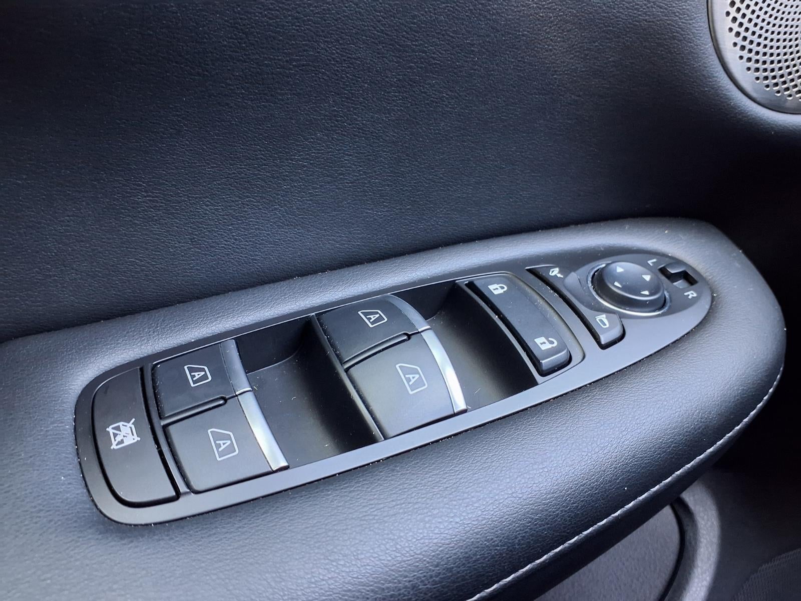 2023 INFINITI QX55 Sensory