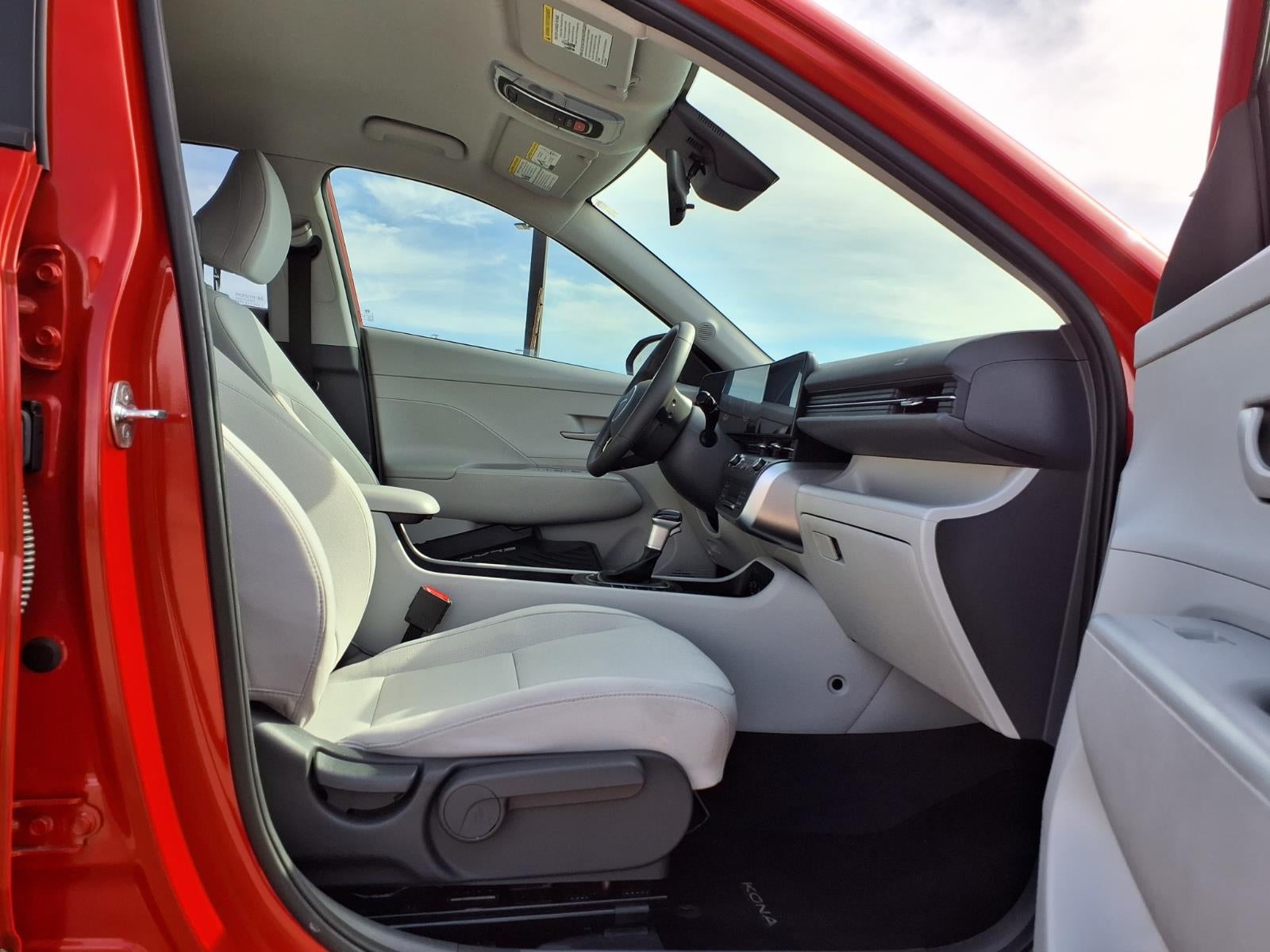 2025 Hyundai KONA SEL