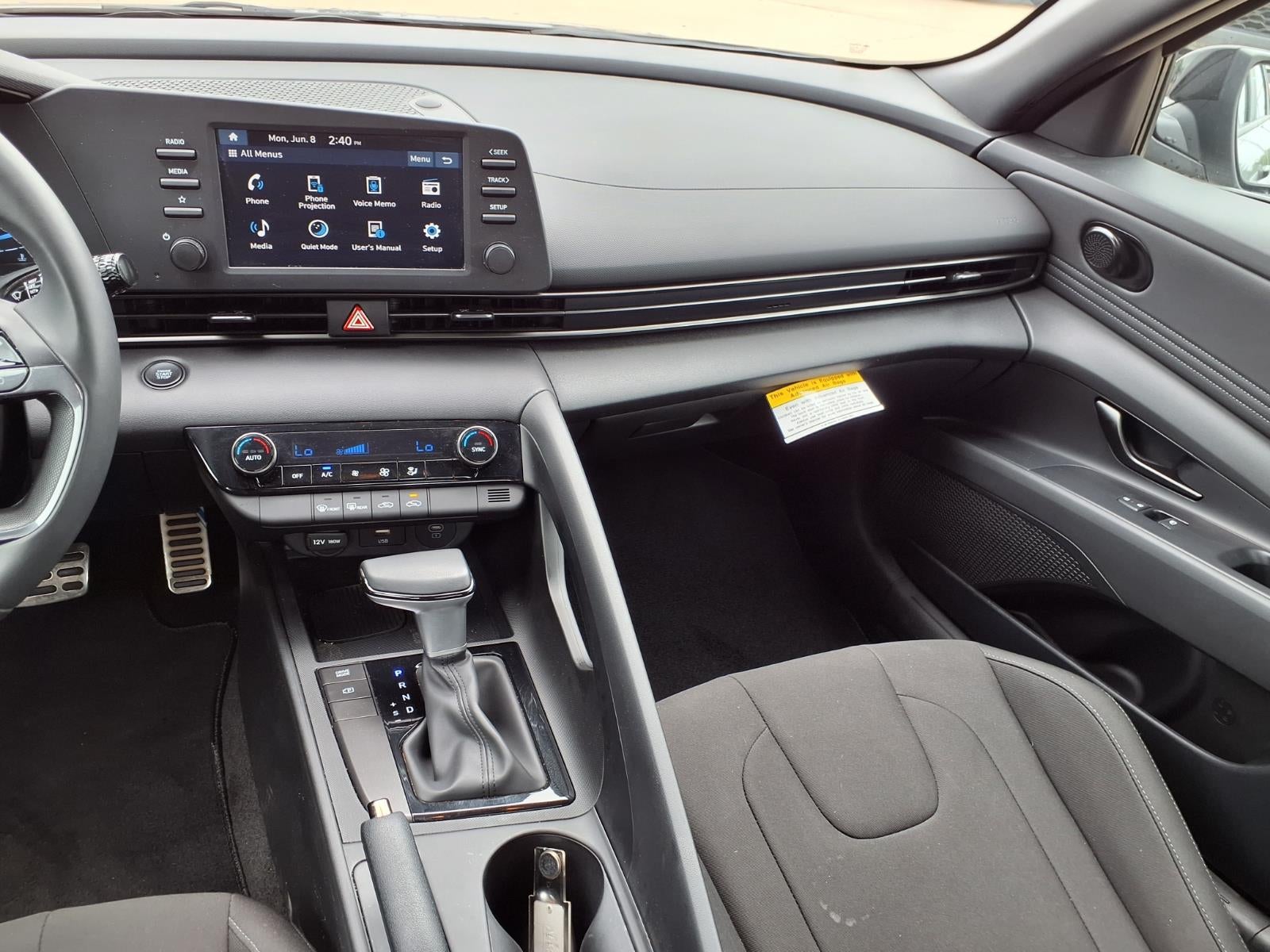 2025 Hyundai ELANTRA SEL Sport
