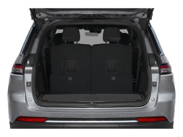 2027 Jeep Grand Cherokee Laredo