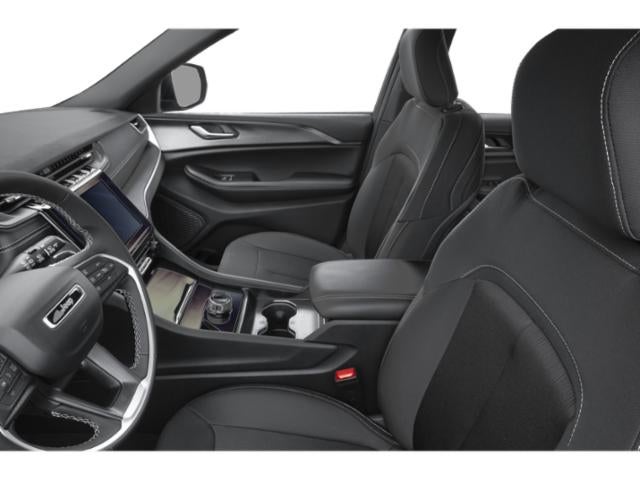 2027 Jeep Grand Cherokee Laredo